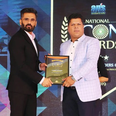 Getting Award For Best Sexologist Doctor